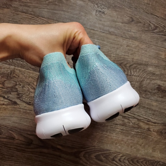 NEW Nike Free Rn Flyknit - Picture 8 of 8